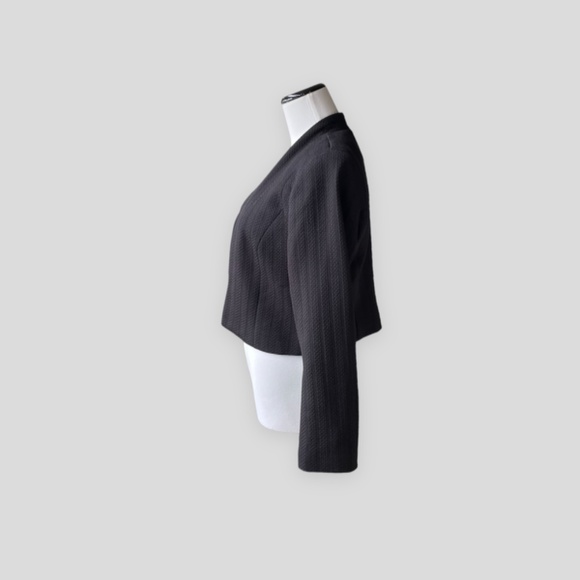 WHBM Black Cropped Jacket Size 8P - Picture 2 of 7